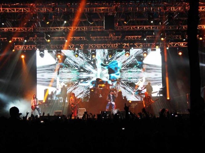 Guns n Roses Live Concert