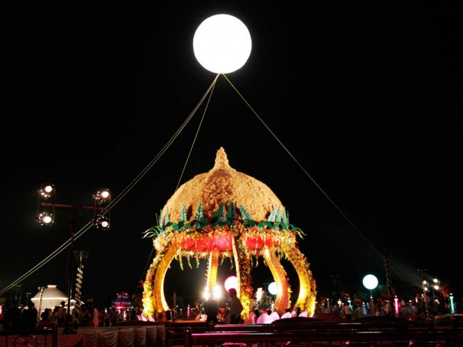 traditional vidhi mandap at Surat wedding